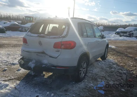 2017 Volkswagen Tiguan 2.0T/2.0T S z USA, uszkodzony, nr VIN WVGBV7AXXHK038040